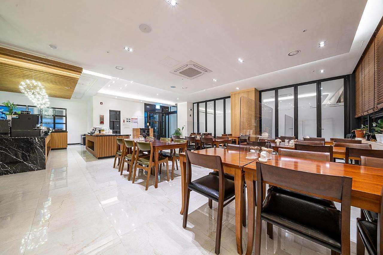 Wonju City Hotel Hyeoksin Extérieur photo