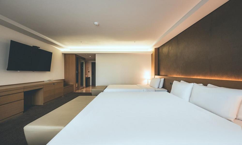 Wonju City Hotel Hyeoksin Extérieur photo