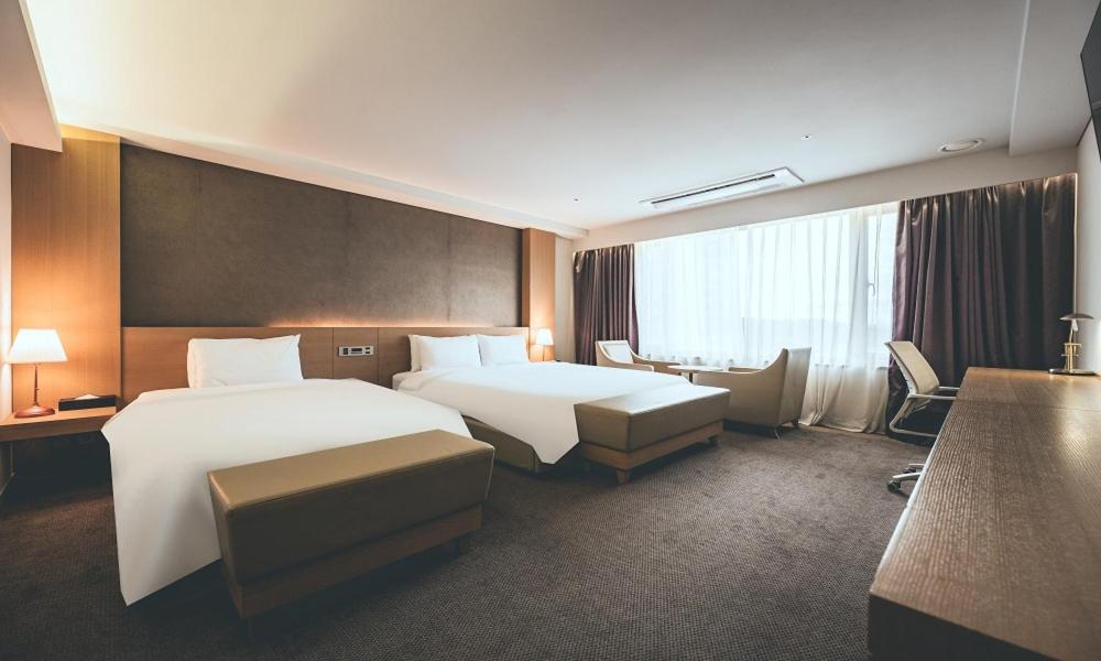 Wonju City Hotel Hyeoksin Extérieur photo