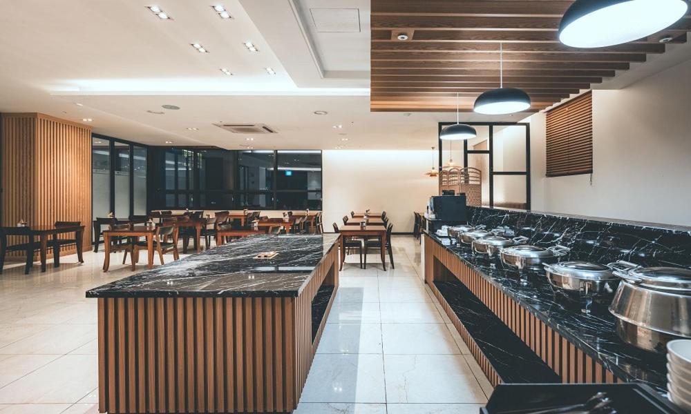 Wonju City Hotel Hyeoksin Extérieur photo
